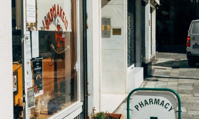 Find Out the Key Differences Between Traditional Pharmacies and E-Pharmacies
